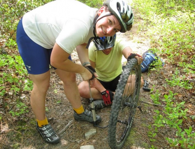  租赁山地自行车与维修套件
